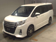 2014 Toyota Noah