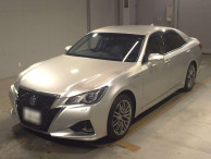 2017 Toyota Crown Hybrid