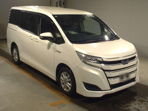 2018 Toyota Noah ZWR80G[2]