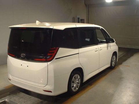 2022 Toyota Noah MZRA90W[1]