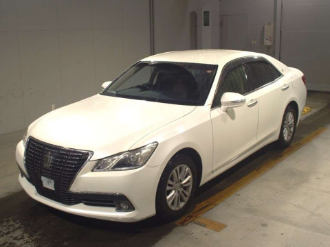 2014 Toyota Crown GRS210[0]