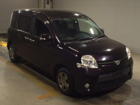 2012 Toyota Sienta NCP81G[2]