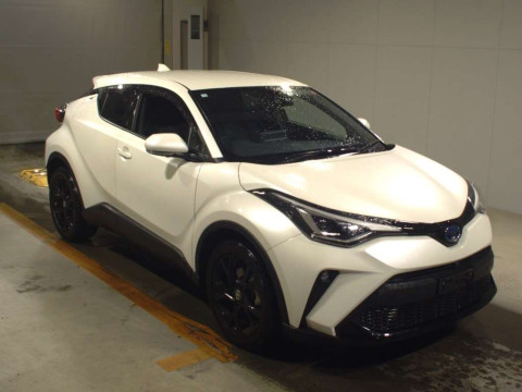 2020 Toyota C-HR ZYX11[2]