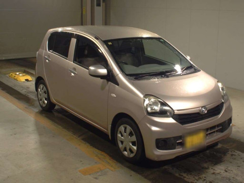 2014 Daihatsu Mira es LA300S[2]