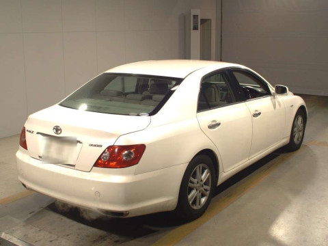 2004 Toyota Mark X GRX120[1]