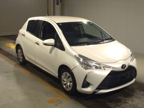 2018 Toyota Vitz KSP130[2]