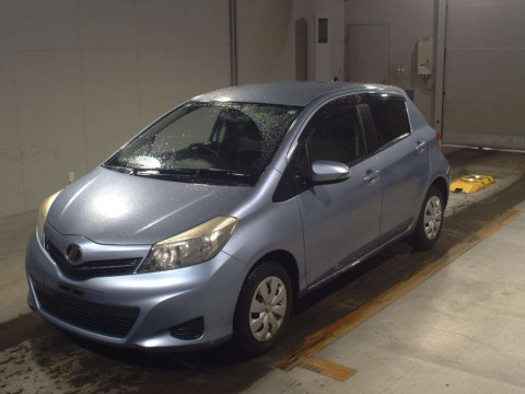 2013 Toyota Vitz KSP130[0]