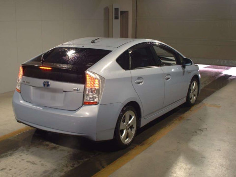 2010 Toyota Prius ZVW30[1]