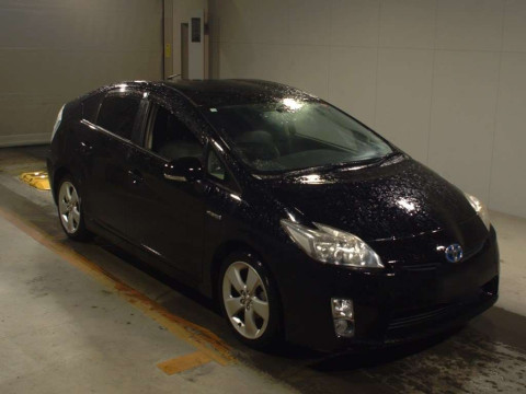 2010 Toyota Prius ZVW30[2]