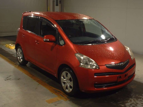 2010 Toyota Ractis NCP100[2]