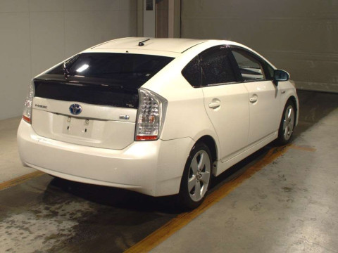 2010 Toyota Prius ZVW30[1]