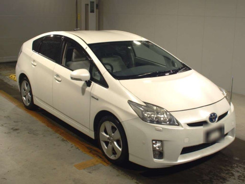 2010 Toyota Prius ZVW30[2]