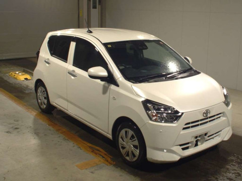 2018 Toyota Pixis Epoch LA350A[2]