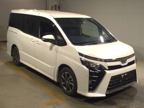 2017 Toyota Voxy ZRR80W[2]