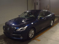 2014 Toyota Crown Hybrid