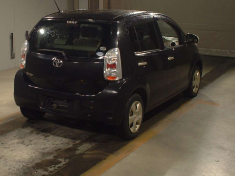 2010 Toyota Passo KGC30[1]