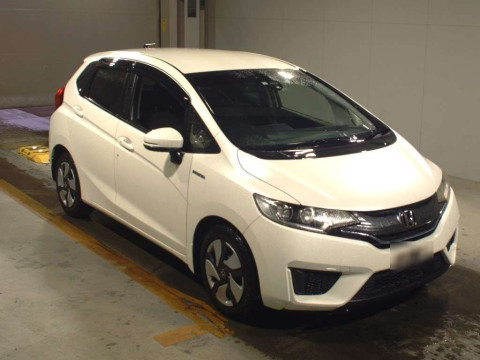 2014 Honda Fit Hybrid GP5[2]