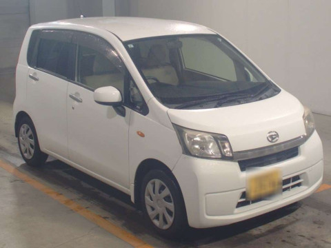 2013 Daihatsu Move LA100S[2]