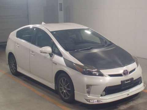 2011 Toyota Prius ZVW30[2]