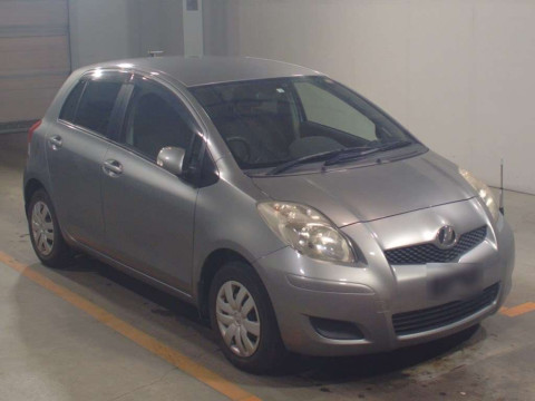 2010 Toyota Vitz KSP90[2]