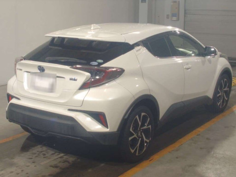 2017 Toyota C-HR ZYX10[1]