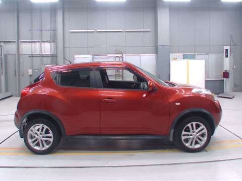 2012 Nissan JUKE YF15[2]