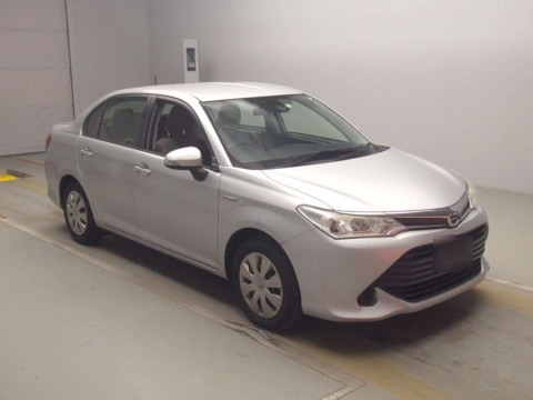 2016 Toyota Corolla Axio NKE165[2]