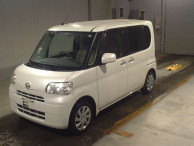 2012 Daihatsu Tanto