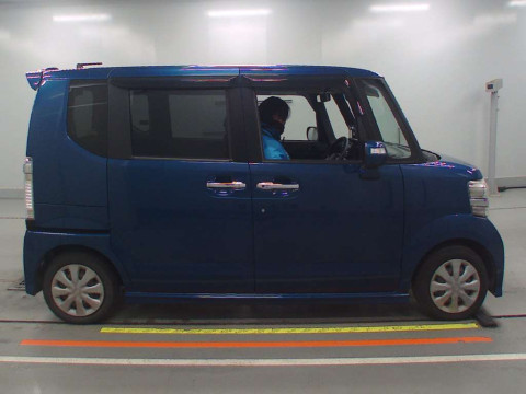 2014 Honda N-BOX CUSTOM JF1[2]