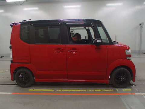 2014 Honda N-BOX CUSTOM JF1[2]