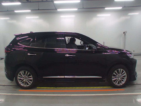 2018 Toyota Harrier ZSU60W[2]