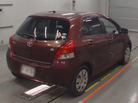 2007 Toyota Vitz SCP90[1]