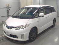 2013 Toyota Estima Hybrid