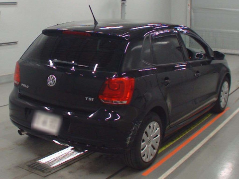 2012 Volkswagen Polo 6RCBZ[1]