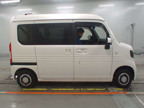 2018 Honda N-Van+Style JJ1[2]