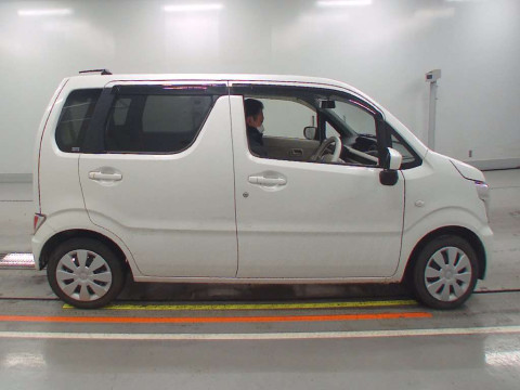 2019 Suzuki Wagon R MH35S[2]