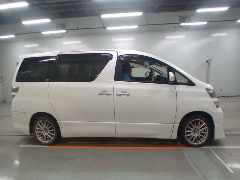 2012 Toyota Vellfire ANH20W[2]