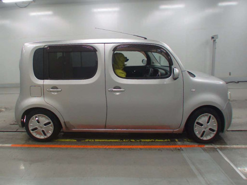 2012 Nissan Cube Z12[2]