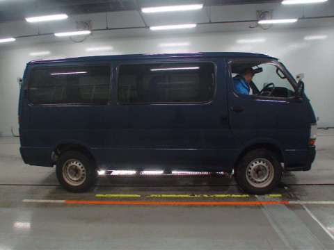 2002 Toyota Hiace Van RZH112V[2]