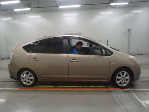 2006 Toyota Prius NHW20[2]