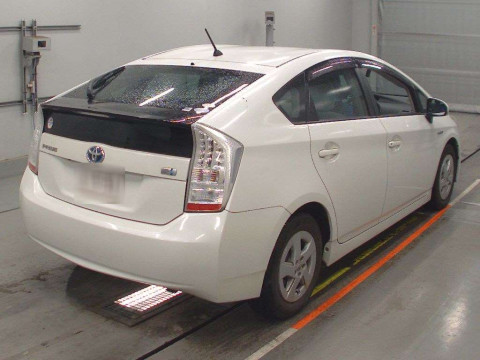 2010 Toyota Prius ZVW30[1]