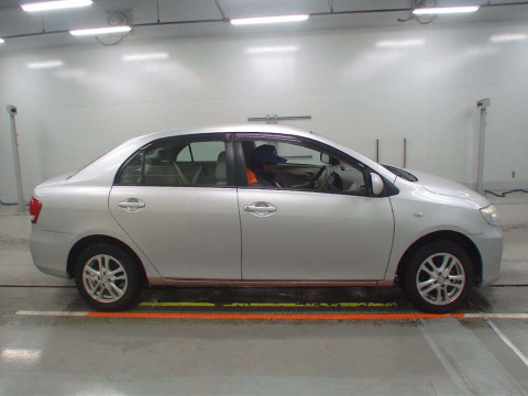 2011 Toyota Corolla Axio NZE141[2]