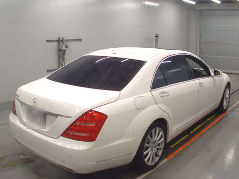 2010 Mercedes Benz S-Class 221171[1]