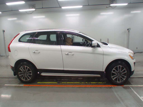 2011 Volvo XC60 DB4204TXC[2]