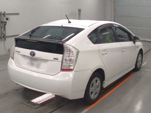 2010 Toyota Prius ZVW30[1]