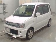 2009 Mitsubishi Toppo