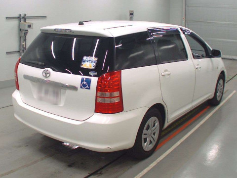 2003 Toyota Wish ZNE10G[1]