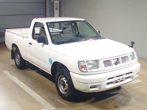 1997 Nissan Datsun Truck QD22[2]