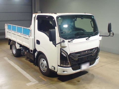 2024 Isuzu Elf Truck NKR88AT[2]