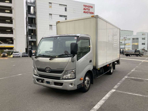 2018 Toyota Toyoace Truck XZU710[0]